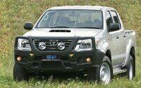 Передній захист Smartbar для TOYOTA Hilux 11-15 (LED поворотники та габарити) з місцем під лебідку, полімерний (SA100BL146) фото