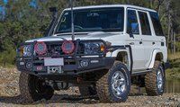 Передній захист ARB для TOYOTA LC 76-79 07+, ALL WARN, з розширювачами крила та з ОЕ протитуманками (3412470 фото